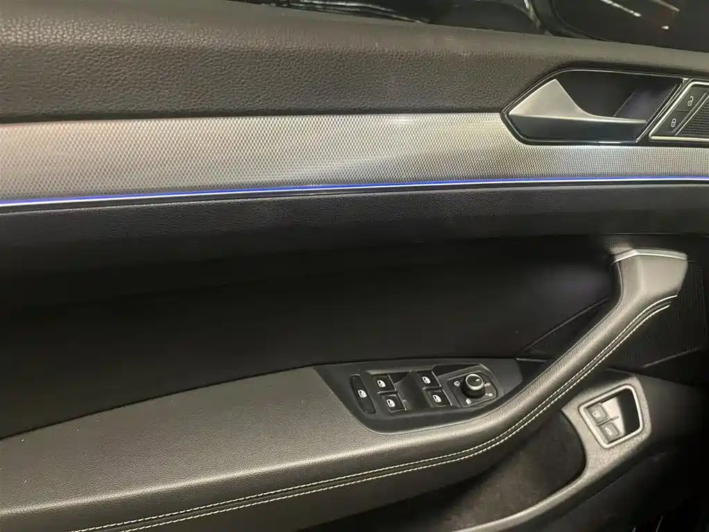 VOLKSWAGEN MAGOTAN 2023