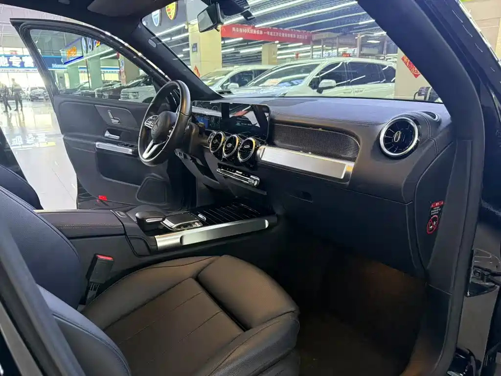 MERCEDES BENZ GLB 2020