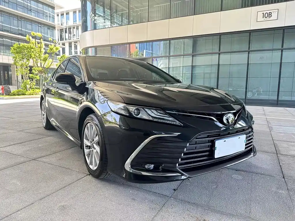 TOYOTA CAMRY 2021