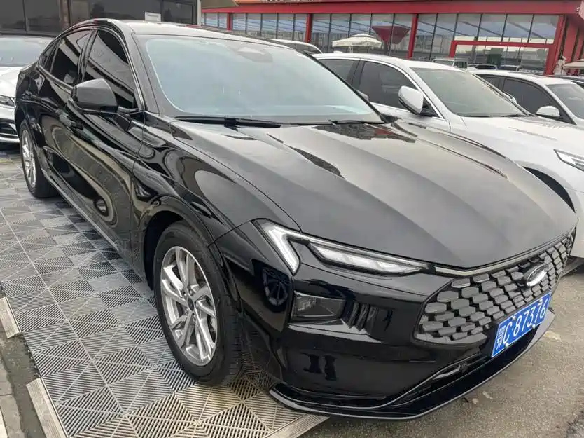 FORD MONDEO 2023
