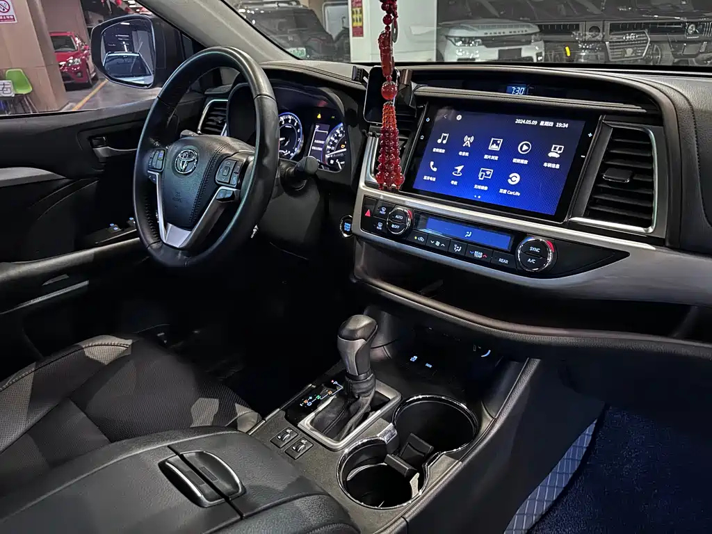 TOYOTA HIGHLANDER 2021