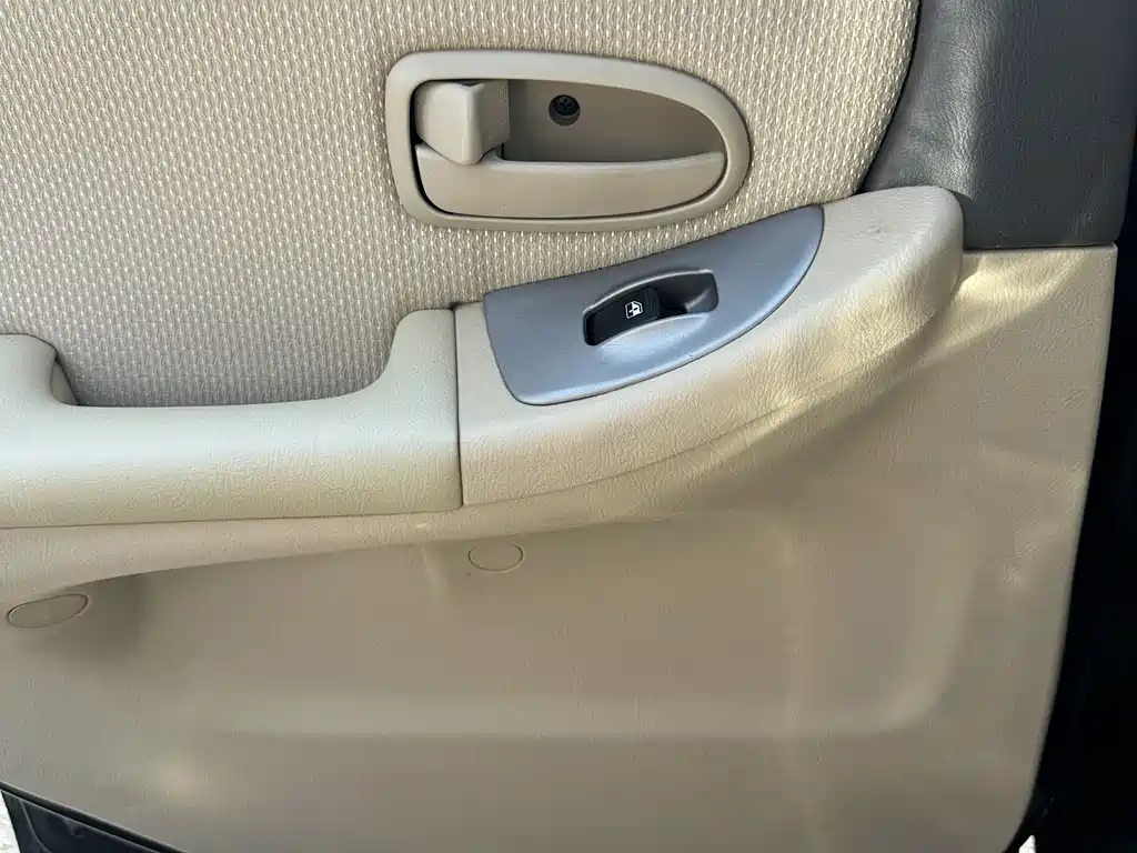 HYUNDAI ELANTRA 2010