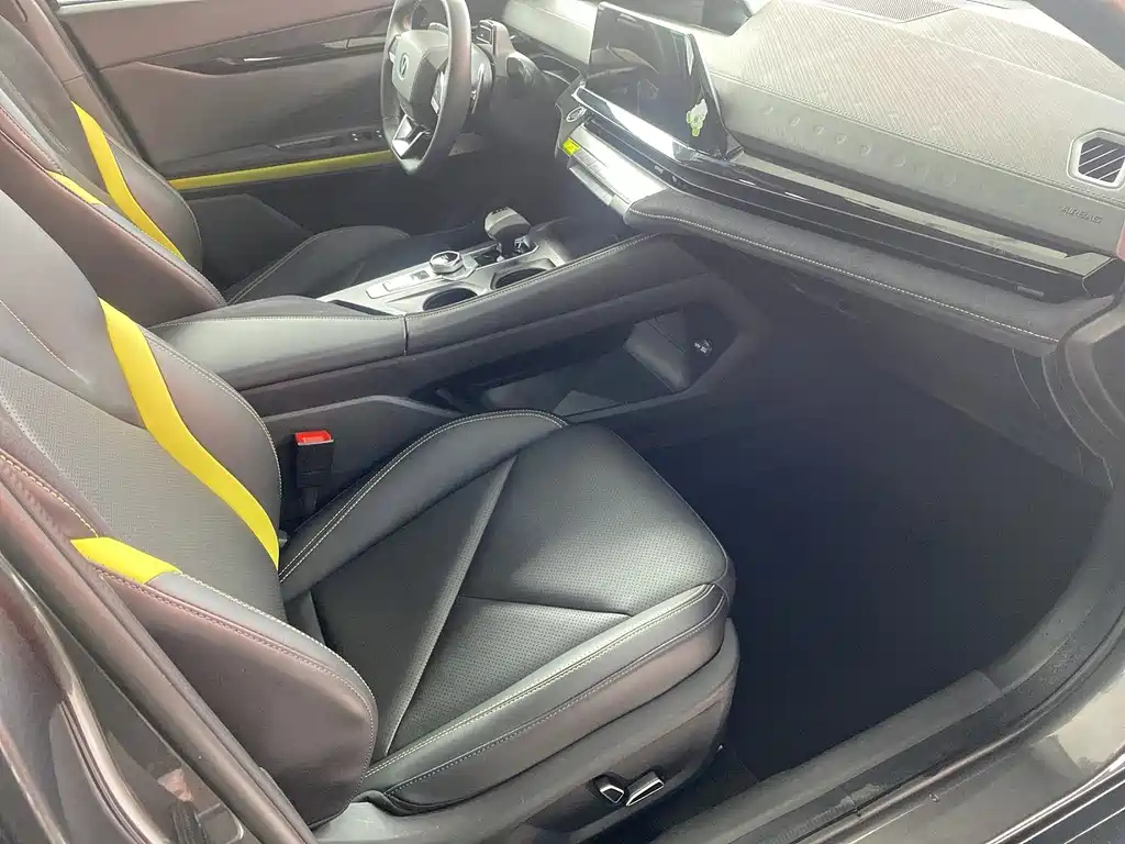 CHANGAN UNI-V 2023