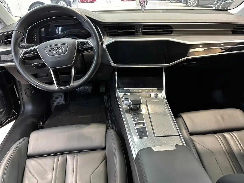 AUDI A7 2021