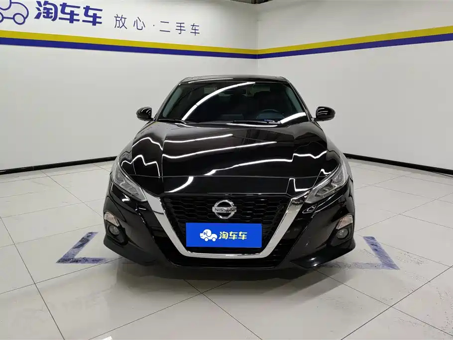 NISSAN TEANA 2022
