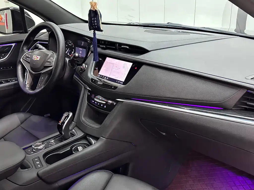 CADILLAC XT5 2022