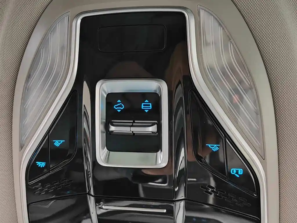 FORD EQUATOR 2023