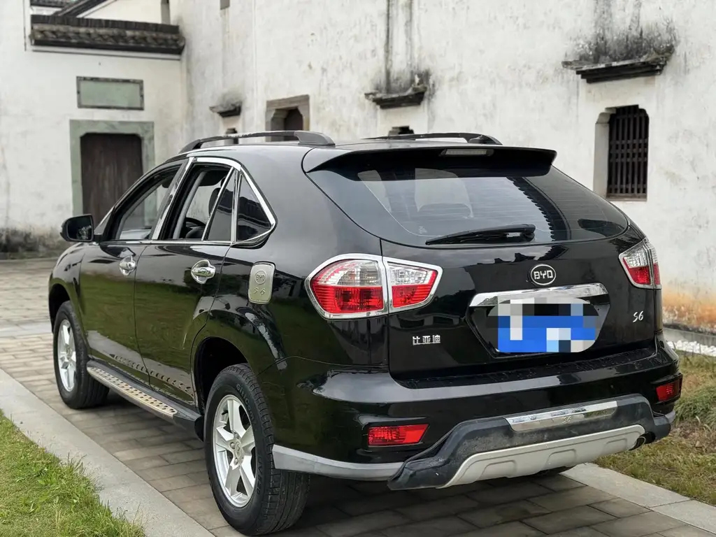 BYD S6 2014
