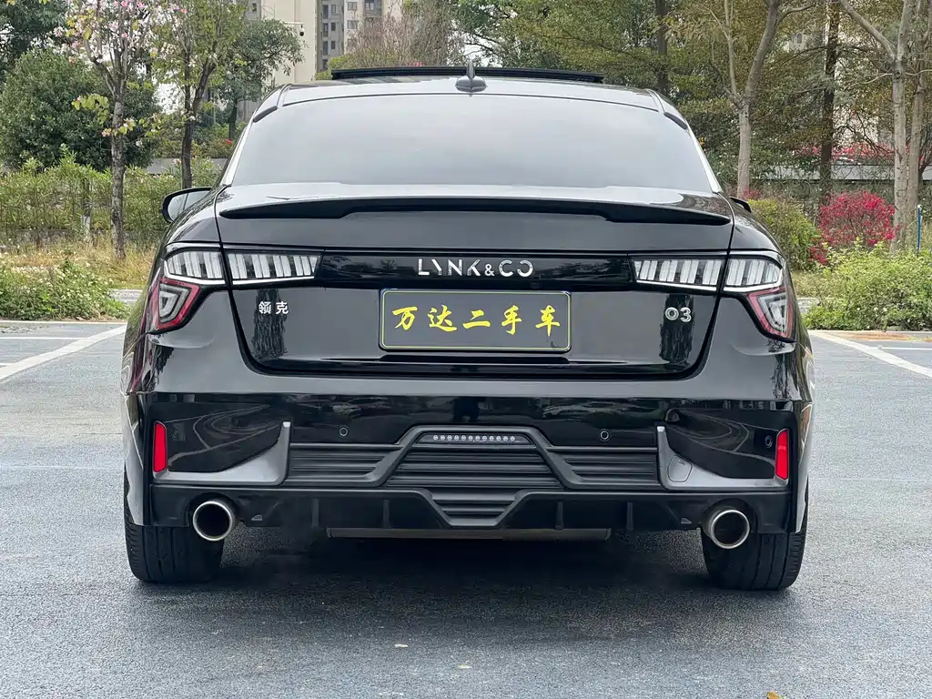 LYNK&CO 03 2021