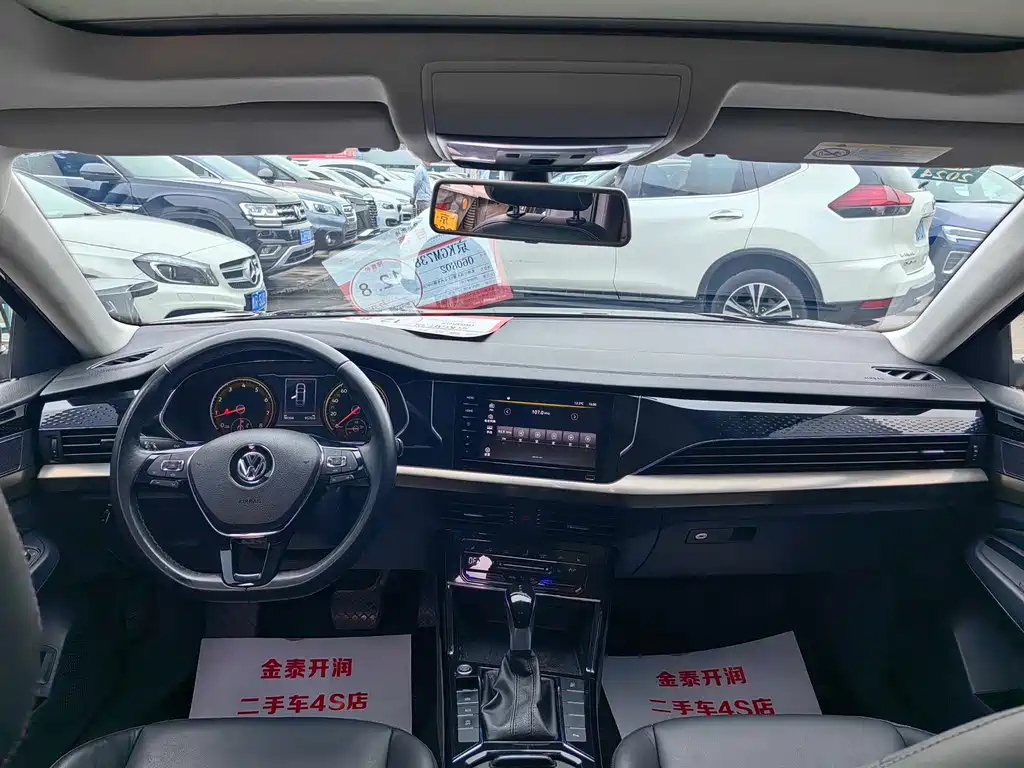 VOLKSWAGEN PASSAT 2020