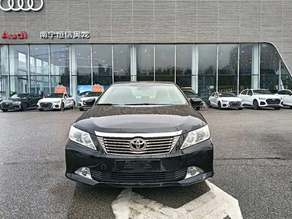 TOYOTA CAMRY 2014