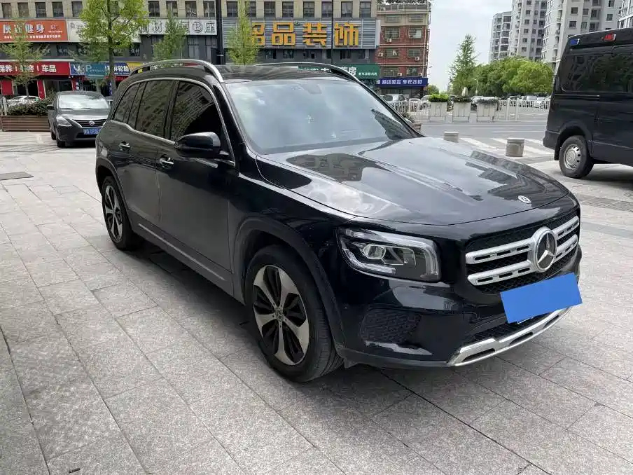 MERCEDES BENZ GLB 2022