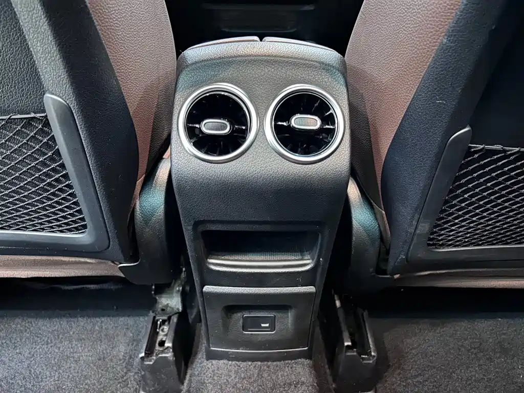MERCEDES BENZ GLB 2022