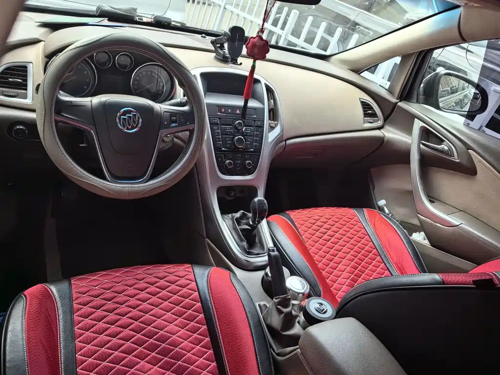 BUICK EXCELLE 2011