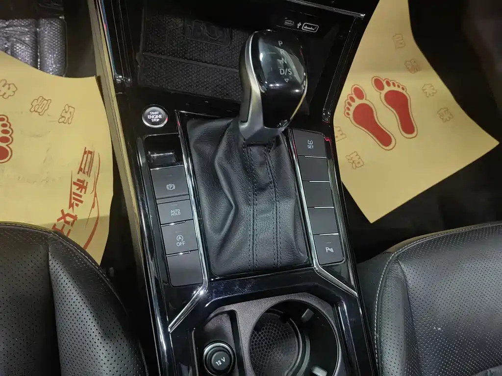 VOLKSWAGEN PASSAT 2021