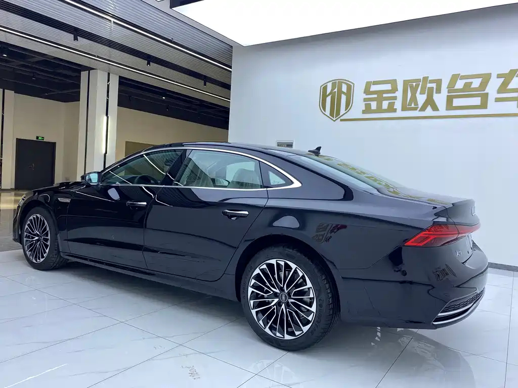 AUDI A7L 2024