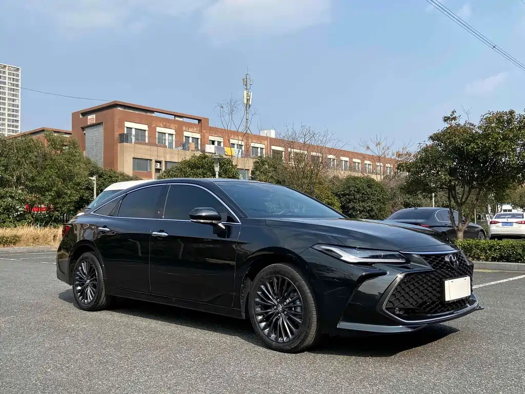TOYOTA AVALON 2023