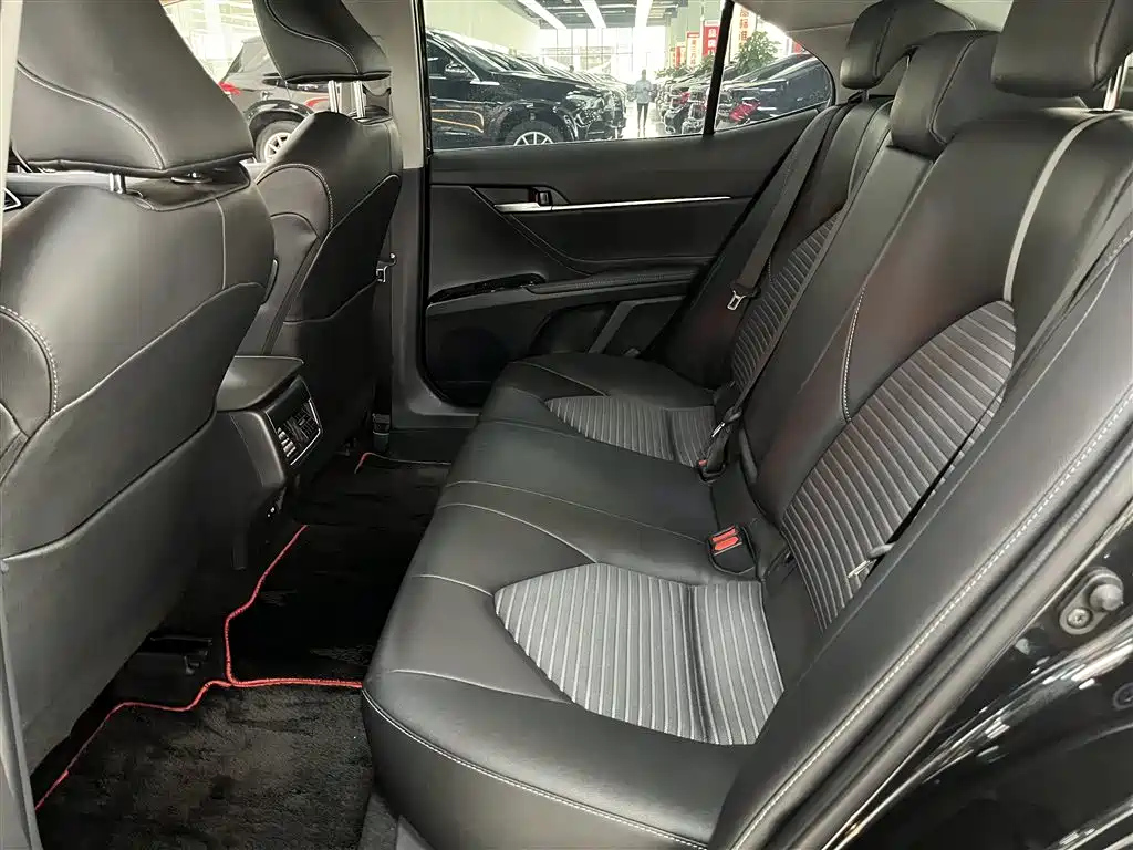 TOYOTA CAMRY 2022