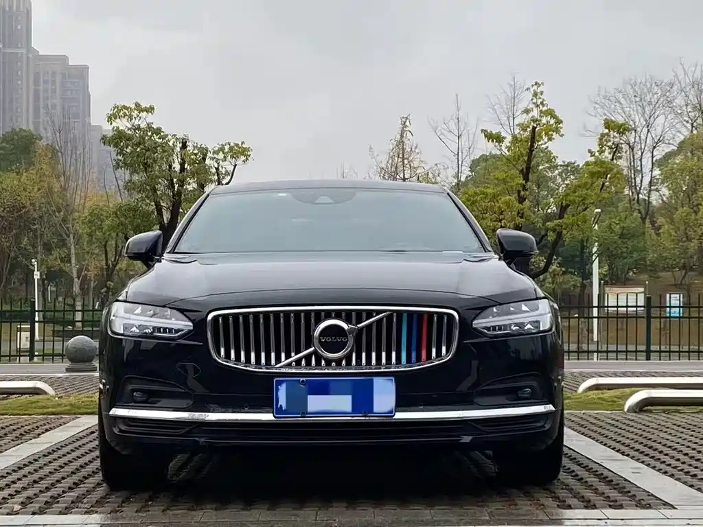 VOLVO S90 2024
