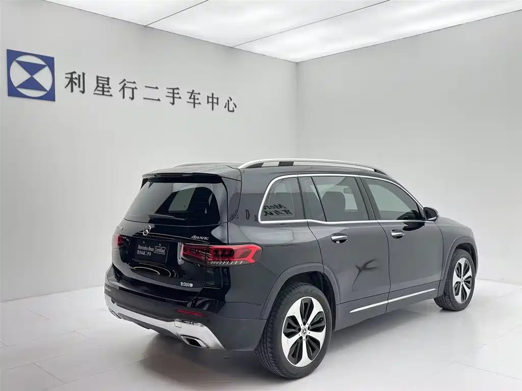 MERCEDES BENZ GLB 2021