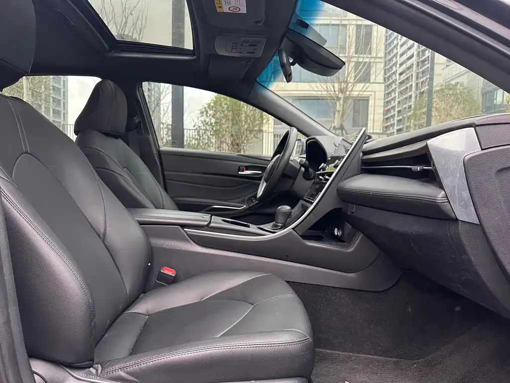 TOYOTA AVALON 2020
