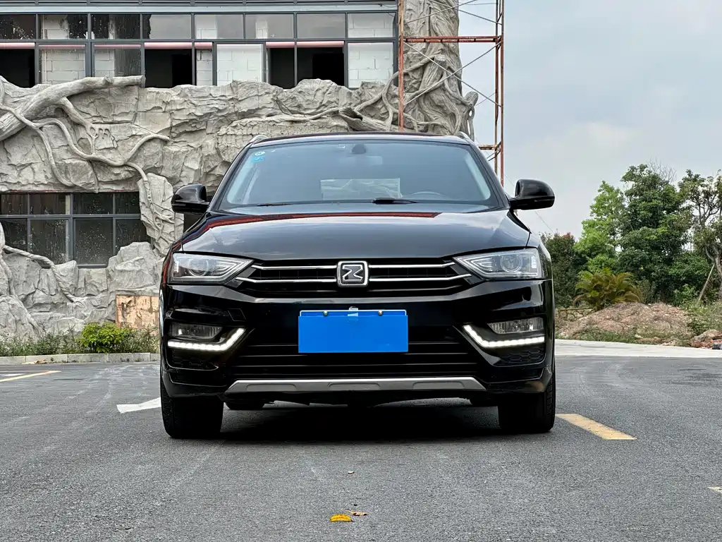 ZOTYE SR7 2016
