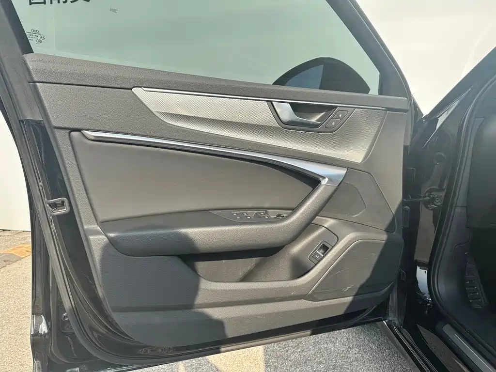 AUDI A6L 2022