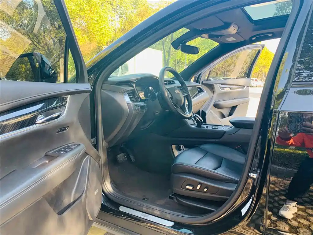 CADILLAC XT6 2020