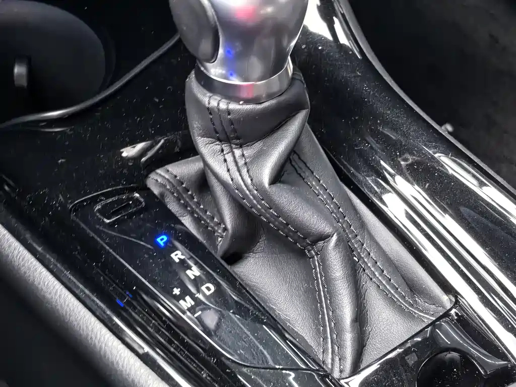 TOYOTA IZOA 2018
