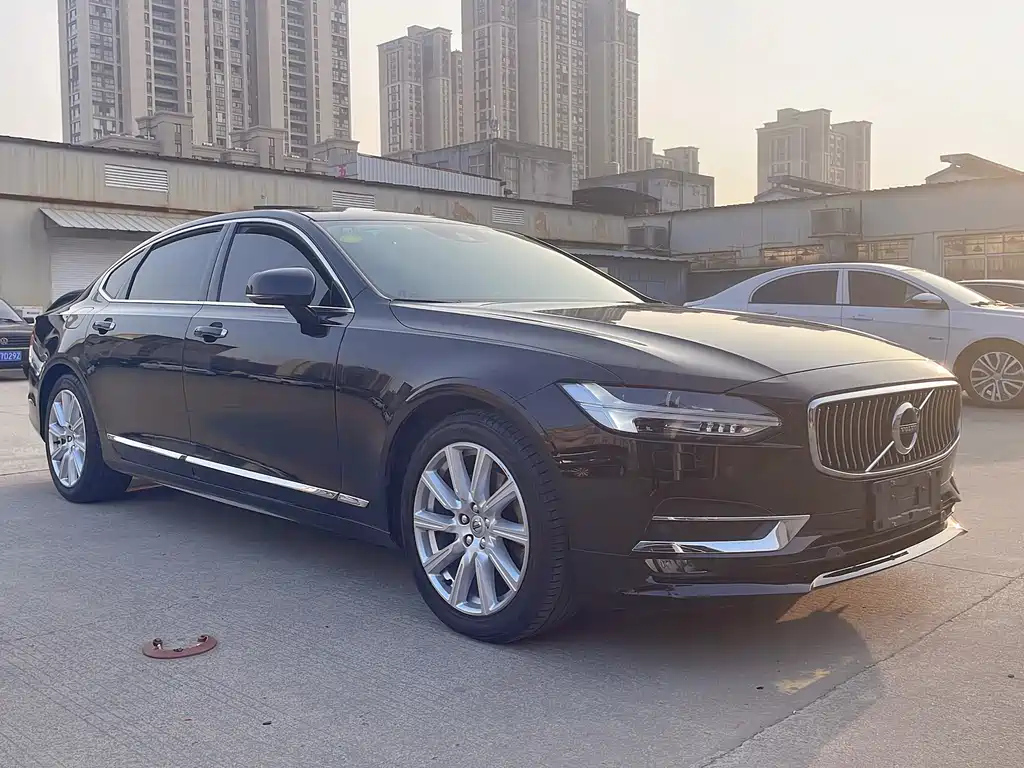 VOLVO S90 2020