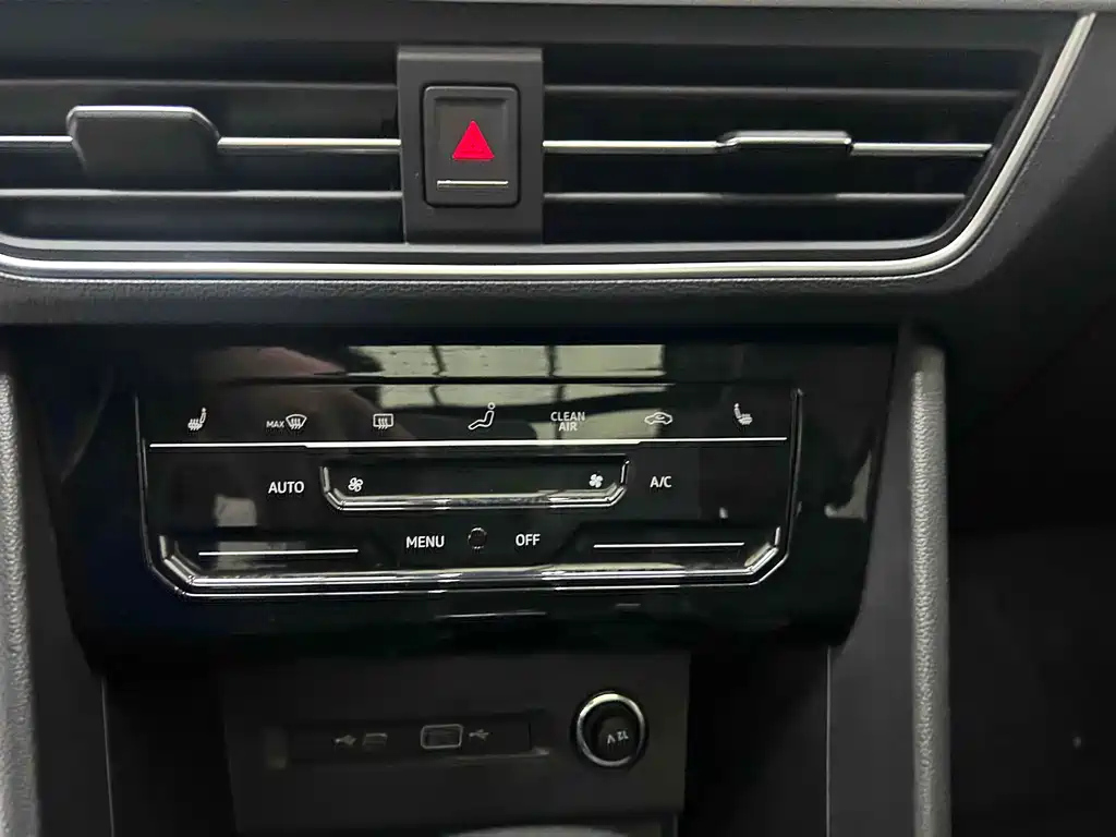 VOLKSWAGEN TIGUAN L 2023