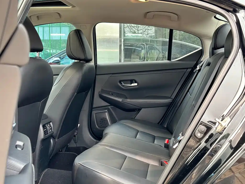 NISSAN SYLPHY 2023
