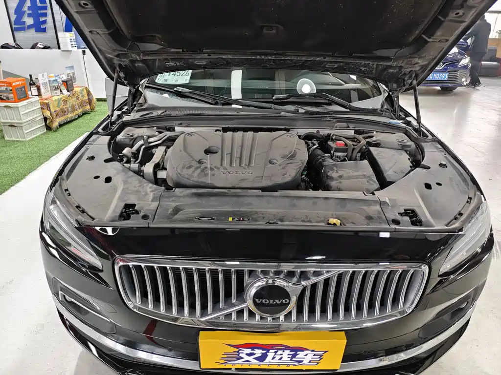 VOLVO S90 2020