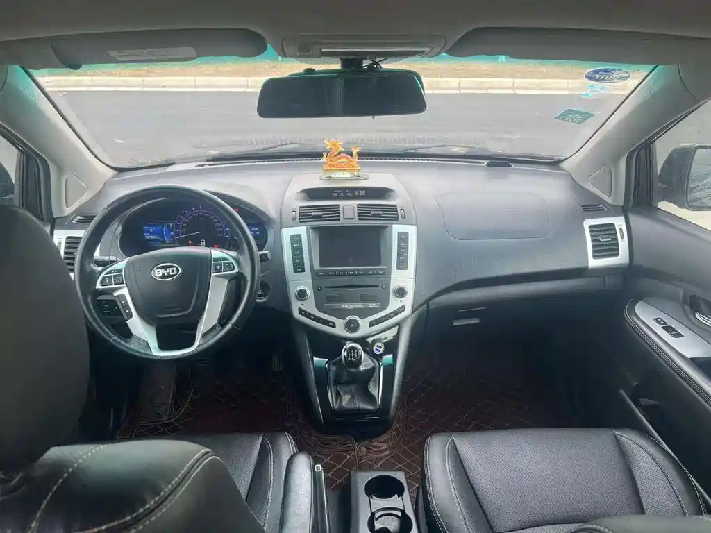 BYD S6 2014