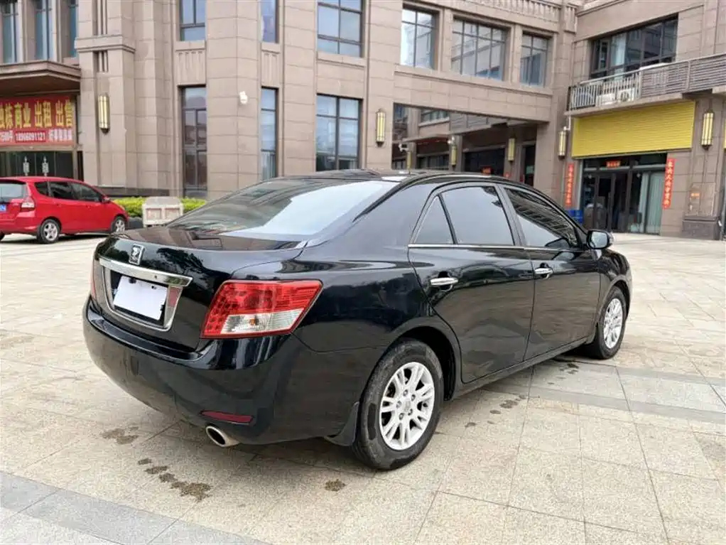 ZOTYE Z300 2013