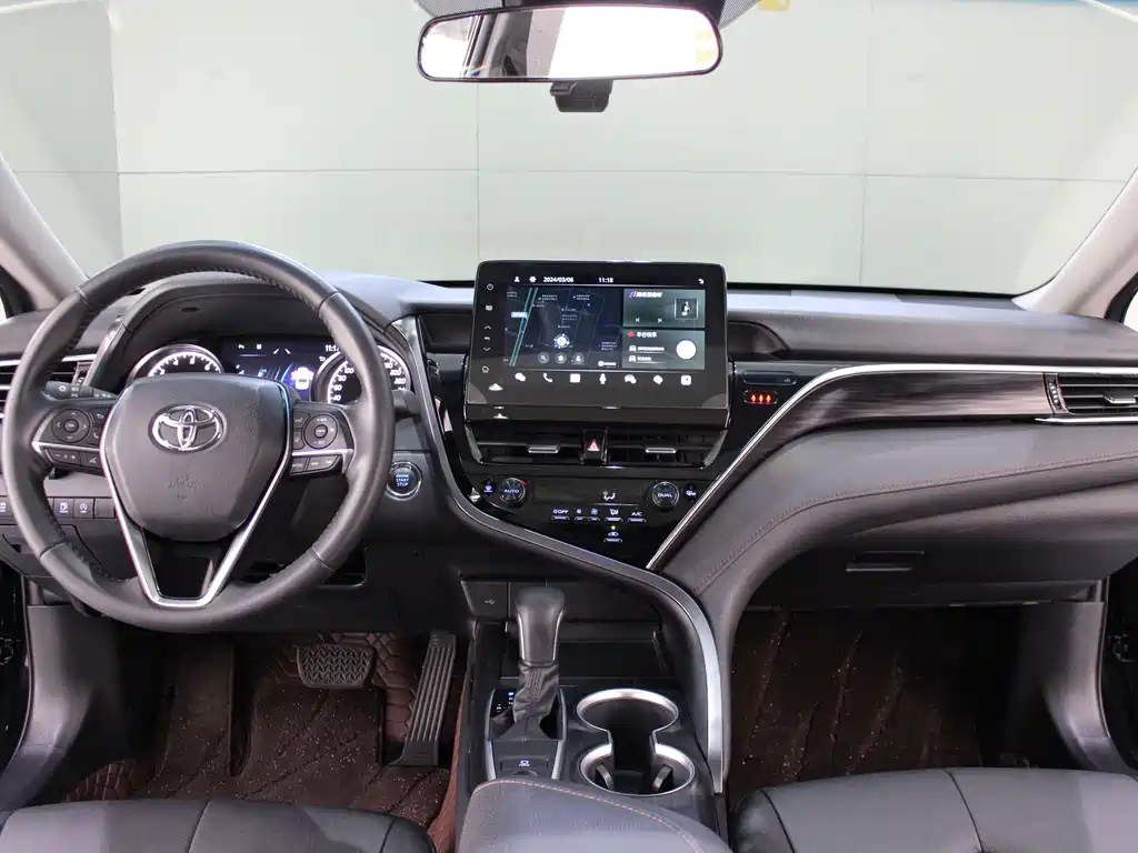 TOYOTA CAMRY 2021