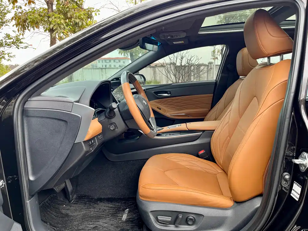 TOYOTA AVALON 2019