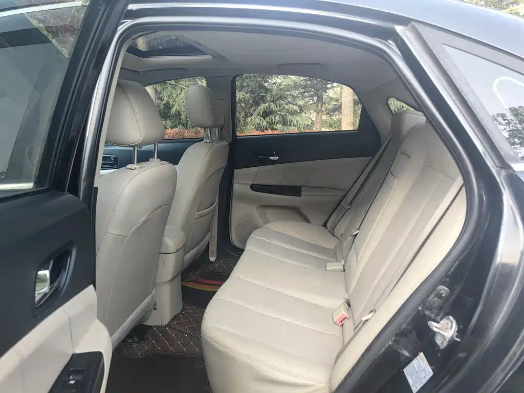 CHANGAN EADO 2013