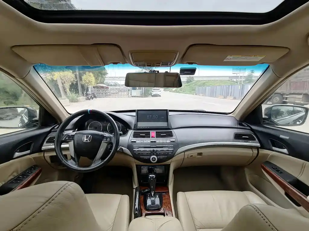 HONDA ACCORD 2011
