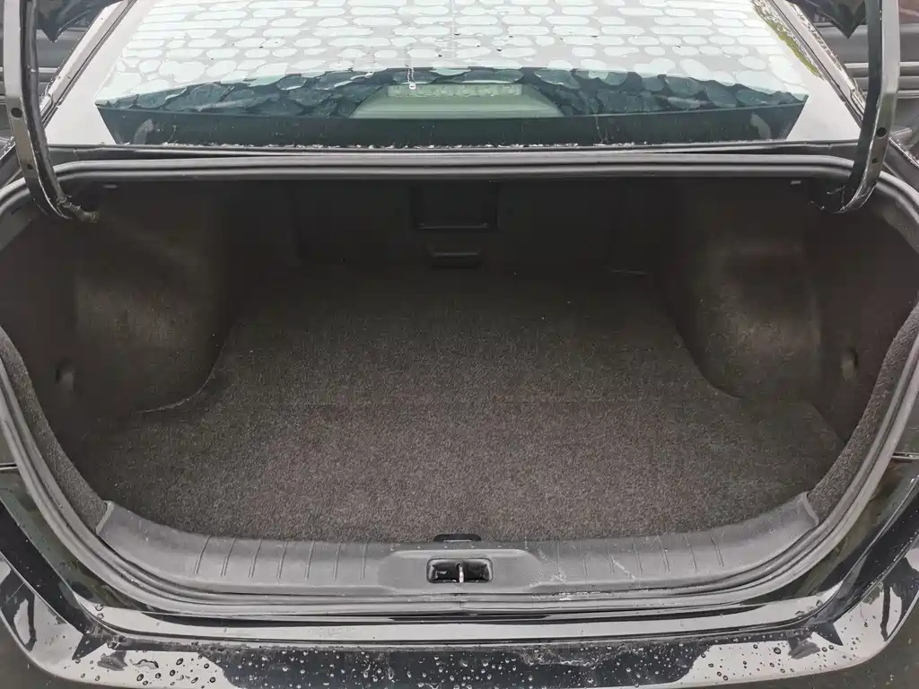 NISSAN TEANA 2019