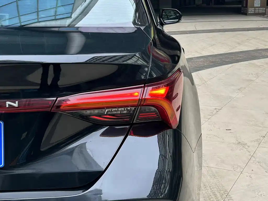 TOYOTA AVALON 2020