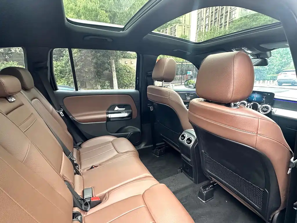 MERCEDES BENZ GLB 2021