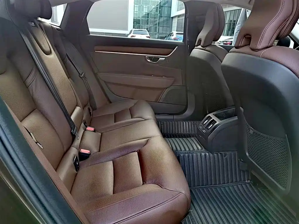 VOLVO S90 2020