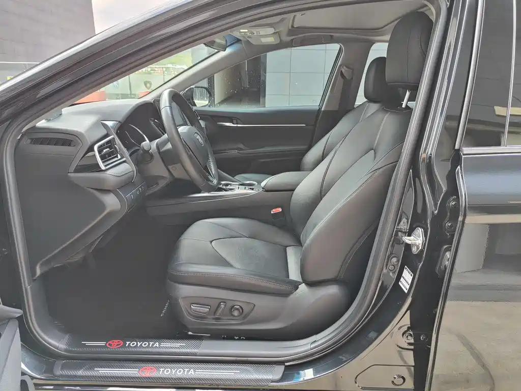 TOYOTA CAMRY 2022