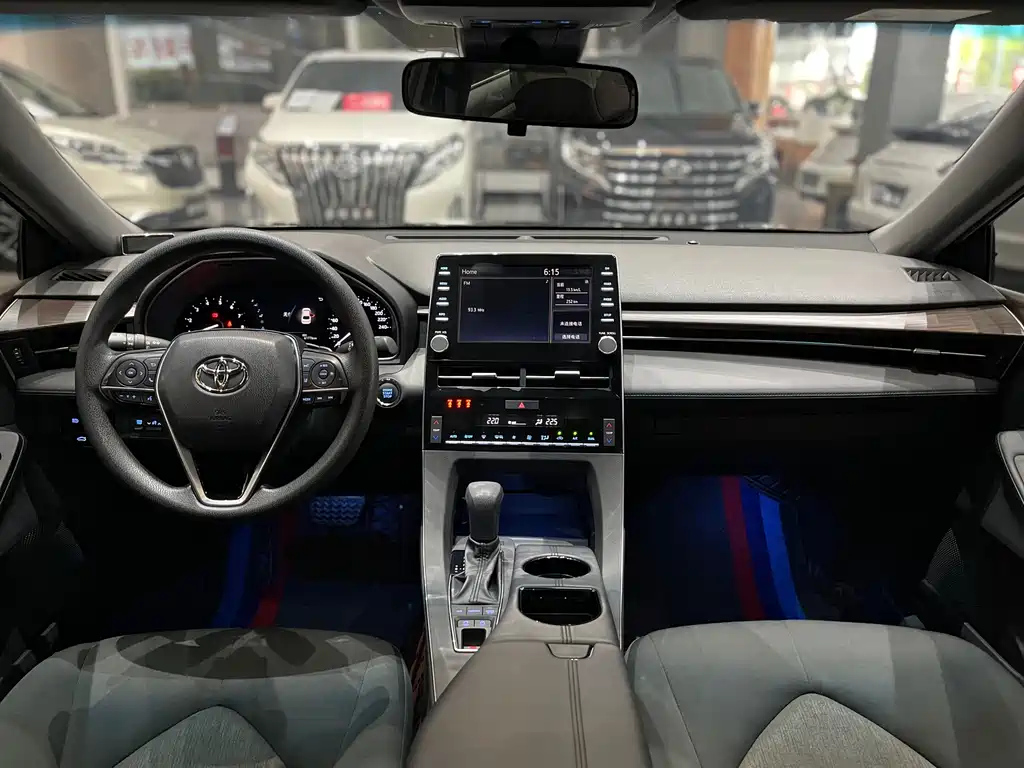 TOYOTA AVALON 2020