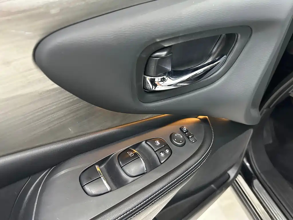 NISSAN MURANO 2016