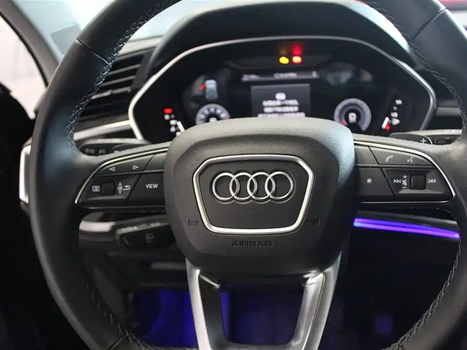 AUDI Q3 2023