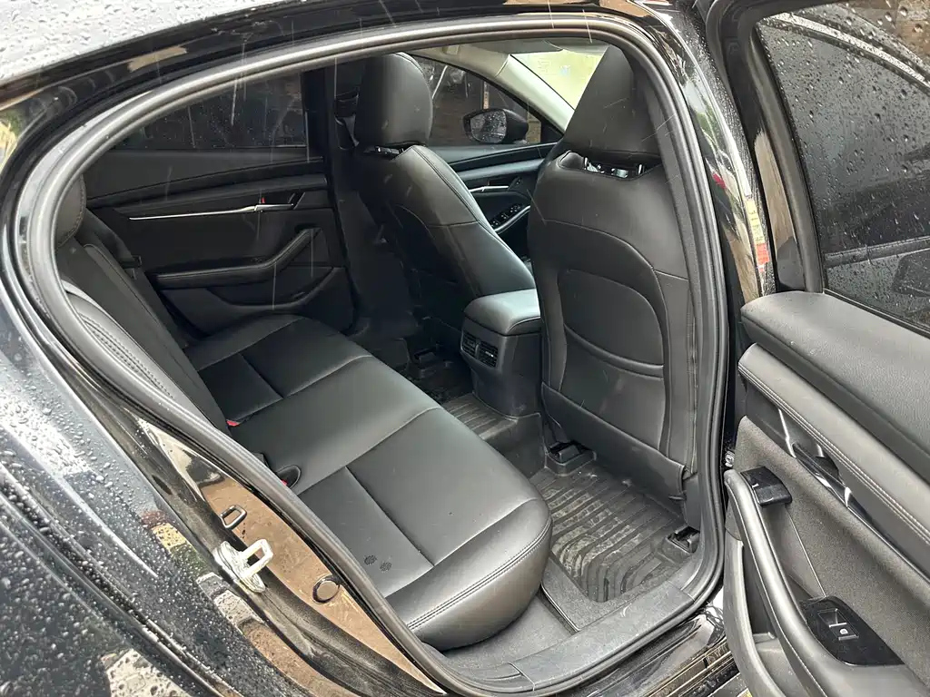 MAZDA 3 AXELA 2022