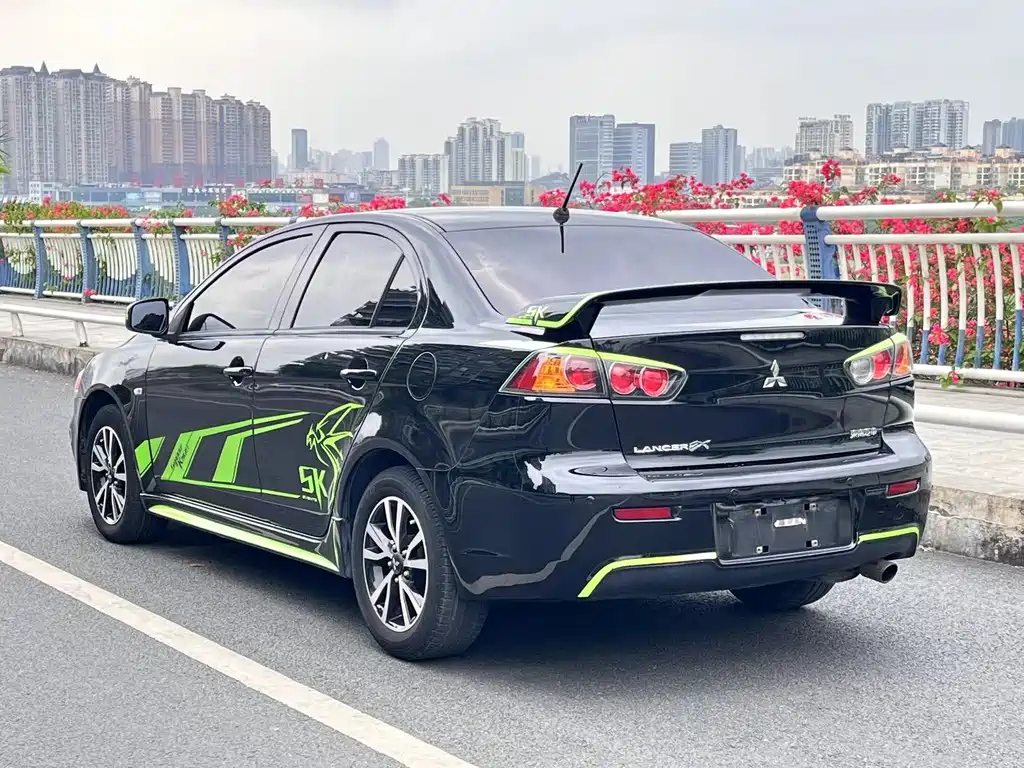 MITSUBISHI LANCER EX 2016