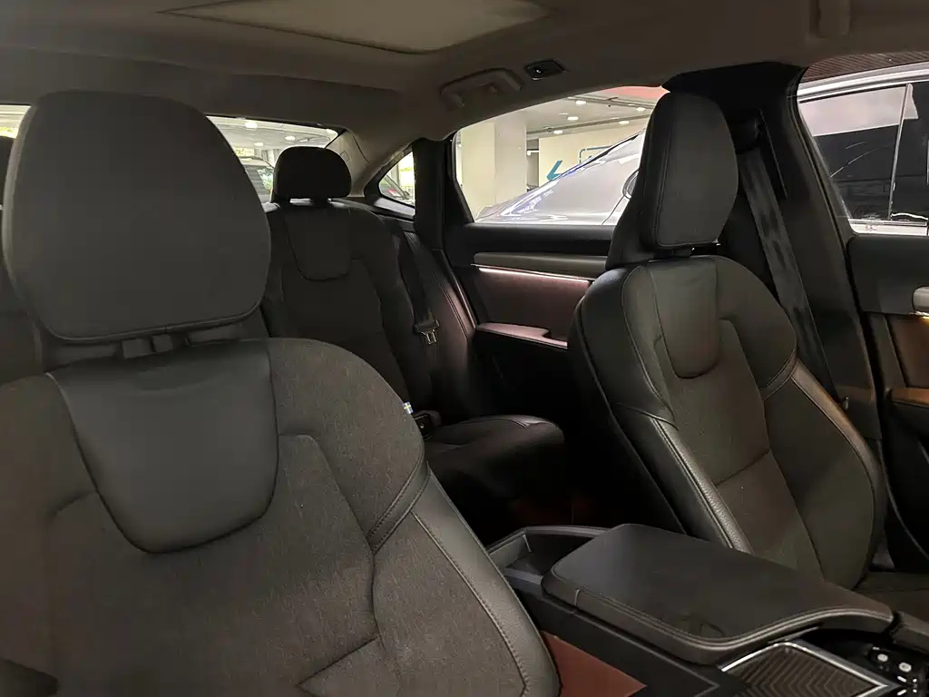 VOLVO S90 2020